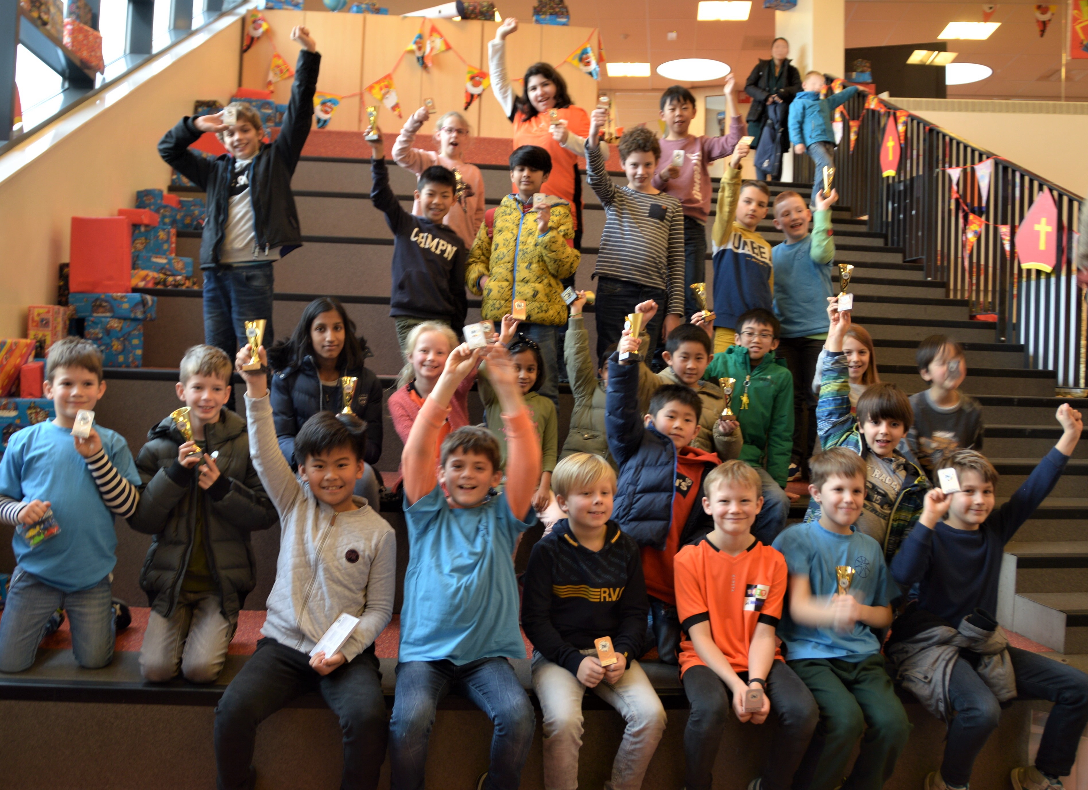 Eindhoven Cup toernooi op de Antoniusschool Eindhoven Cup toernooi op de Antoniusschool